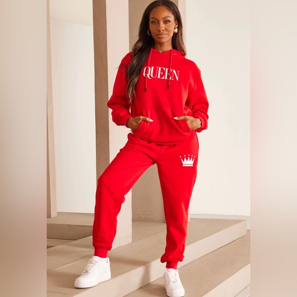 Oversized Red Queen Sweatsuit & Joggers Custom Made by Passion of Essence - Picture 3 of 6
